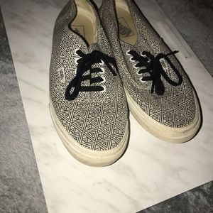 Women’s vans size 10.5 !